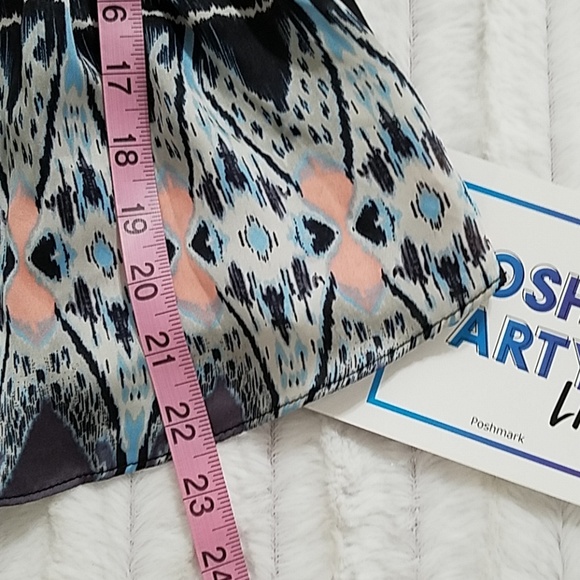 FOREVER 21 Abstract print sleeveless top cinched waist  SP - Picture 5 of 7